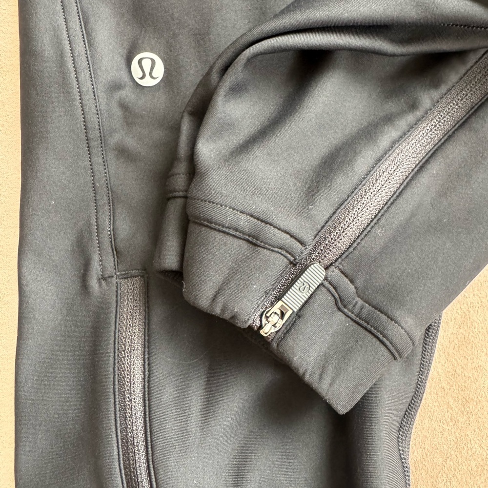 Lululemon Adapted State HR Fleece Jogger pant black in excellent condition 10 - Picture 9 of 13